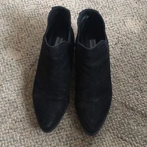 Steve Madden Ayce suedes booties